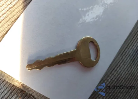 1992 Ford Ranger из США, поврежденный, VIN 1FTCR10A5NPA88009